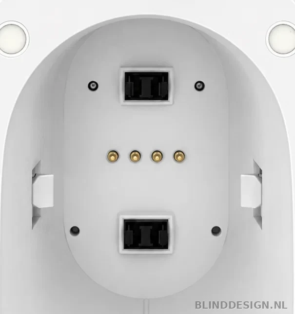 Detail van de aansluitcontacten op de Somfy Glydea 50 WF Zigbee motor