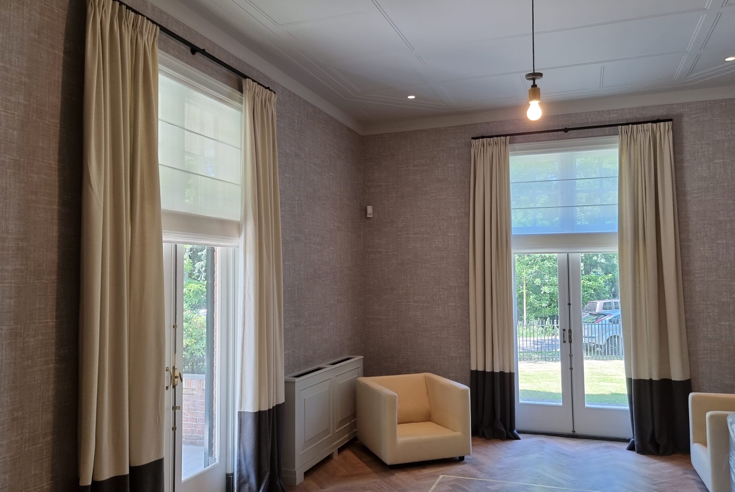 Gordijnen met rand BlindDesign inbetween vouwgordijnen met gordijnen